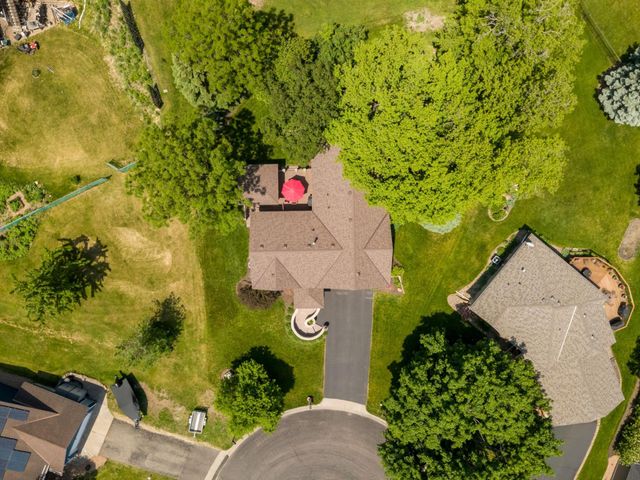 1255 Doe Circle, White Bear Lake, MN 55110
