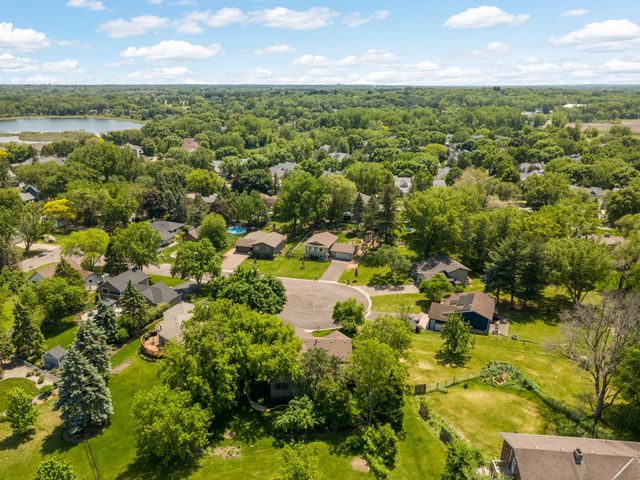 1255 Doe Circle, White Bear Lake, MN 55110