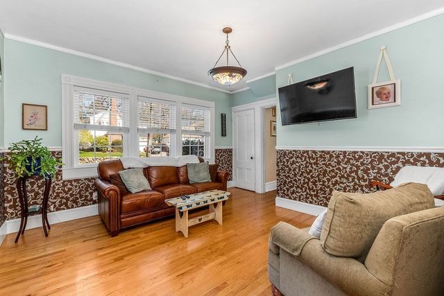 180 Walnut St, Dedham, MA 02026