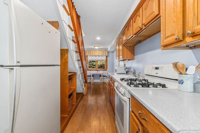 180 Walnut St, Dedham, MA 02026