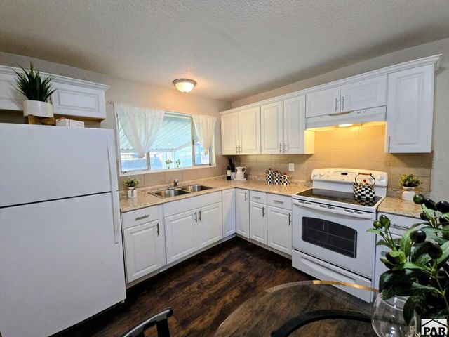 60 Loch Lomond Lane, Pueblo, CO 81001
