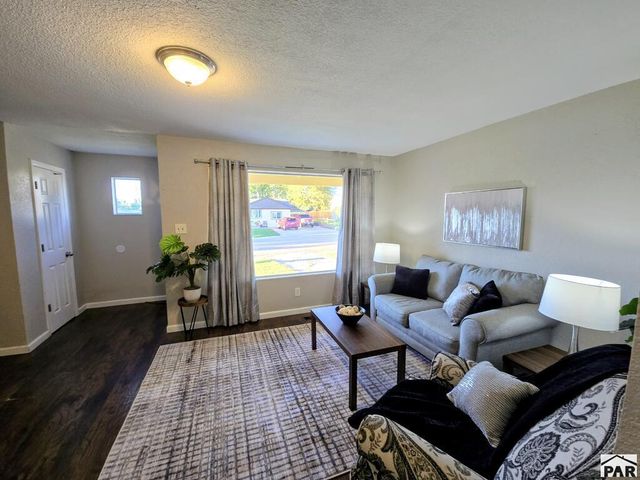 60 Loch Lomond Lane, Pueblo, CO 81001