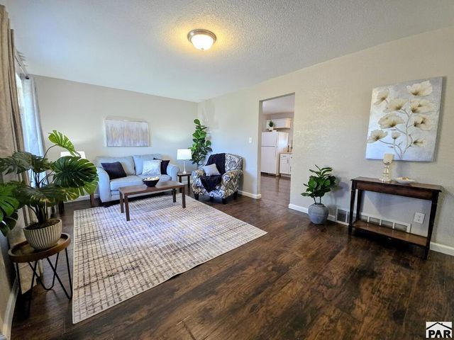 60 Loch Lomond Lane, Pueblo, CO 81001