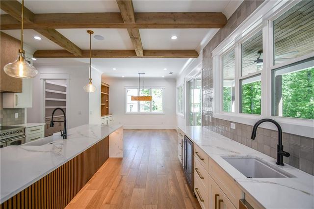 1136 Lexington Ridge Road, Hoschton, GA 30548