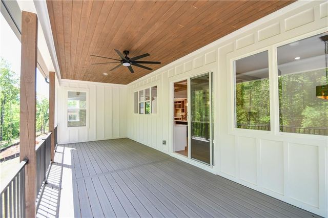 1136 Lexington Ridge Road, Hoschton, GA 30548