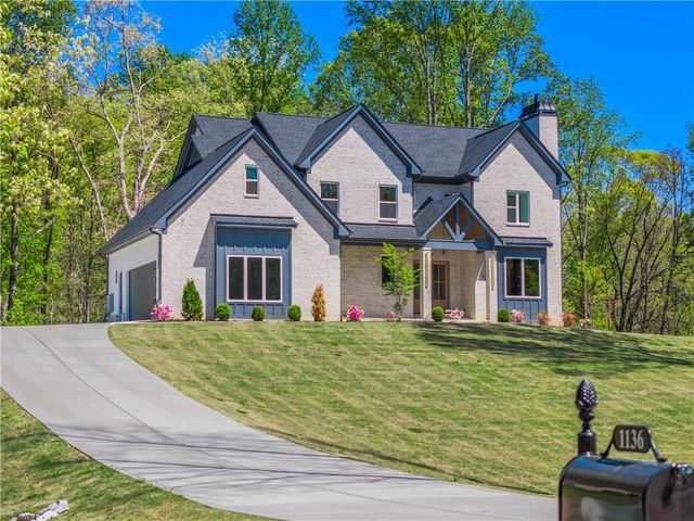 1136 Lexington Ridge Road, Hoschton, GA 30548