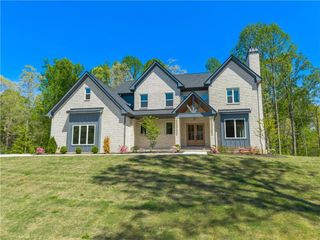1136 Lexington Ridge Road, Hoschton, GA 30548