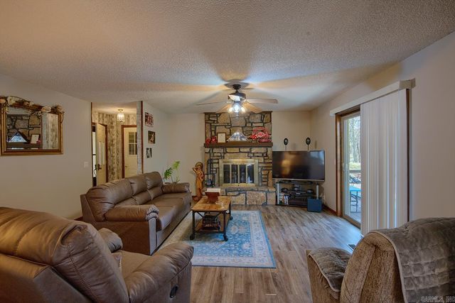 4 Sandez Lane, Hot Springs Village, AR 71909