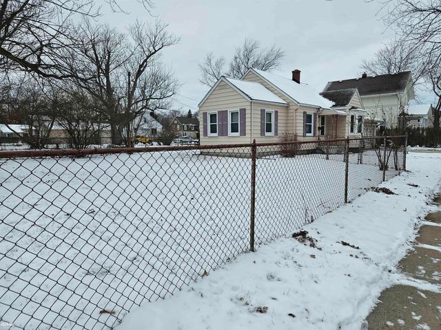 1311 12th Street, Port Huron, MI 48060