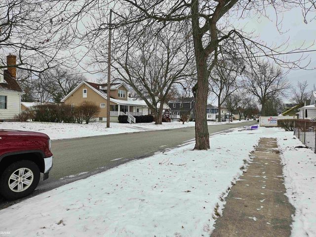 1311 12th Street, Port Huron, MI 48060