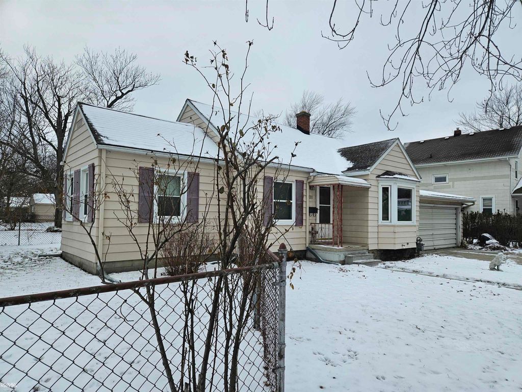 1311 12th Street, Port Huron, MI 48060