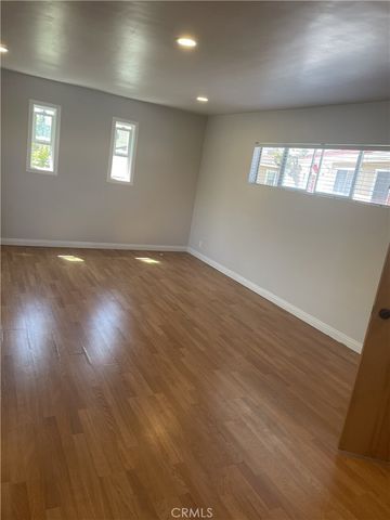 518 Geneva, Huntington Beach, CA 92648