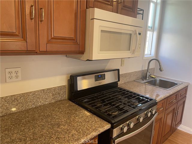 518 Geneva, Huntington Beach, CA 92648