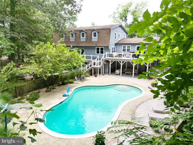 1306 LAVALL DR, Davidsonville, MD 21035