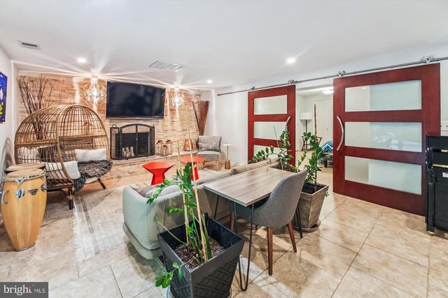 1306 LAVALL DR, Davidsonville, MD 21035