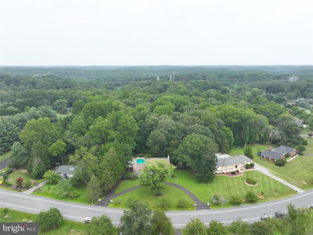 1306 LAVALL DR, Davidsonville, MD 21035