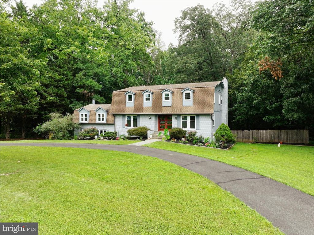 1306 LAVALL DR, Davidsonville, MD 21035