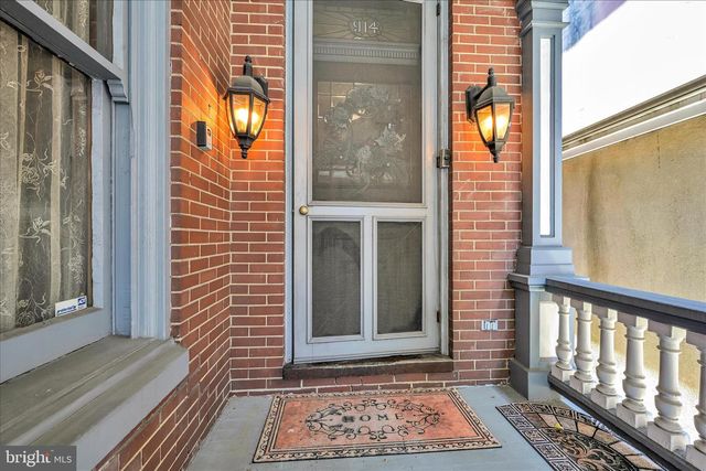 914 W MARKET ST, Pottsville, PA 17901