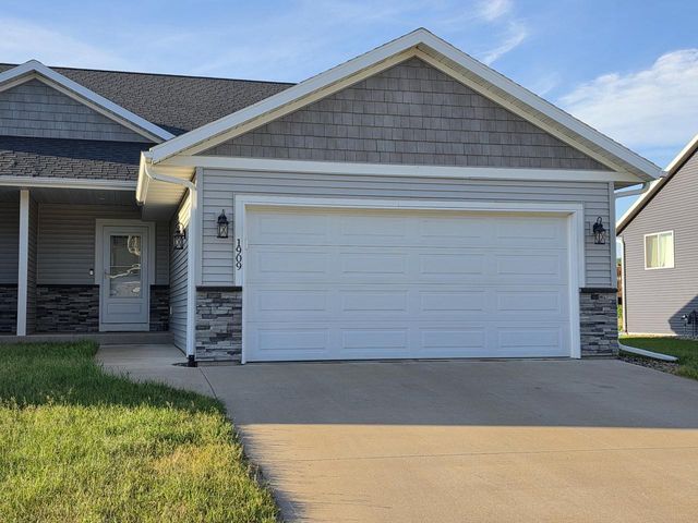 1909 Prairie PLACE, Holmen, WI 54636