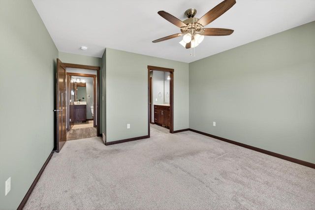 1909 Prairie PLACE, Holmen, WI 54636