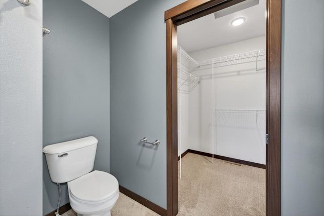 1909 Prairie PLACE, Holmen, WI 54636