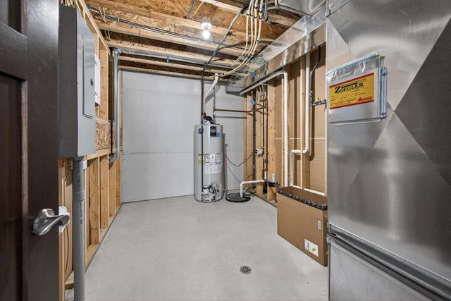 1909 Prairie PLACE, Holmen, WI 54636