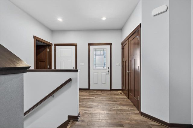 1909 Prairie PLACE, Holmen, WI 54636