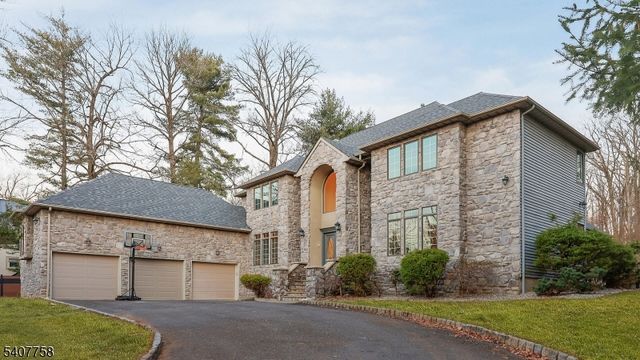 140 Parlin Ln, Watchung Boro, NJ 07069