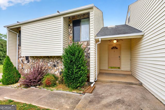 125 Woodstream Point, Fayetteville, GA 30215