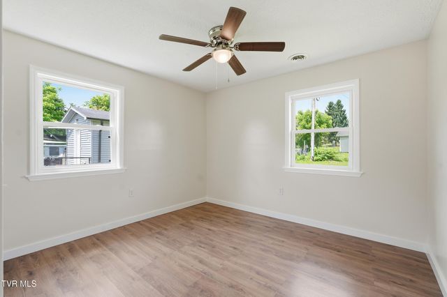 2911 Dungannon Road, Coeburn, VA 24230