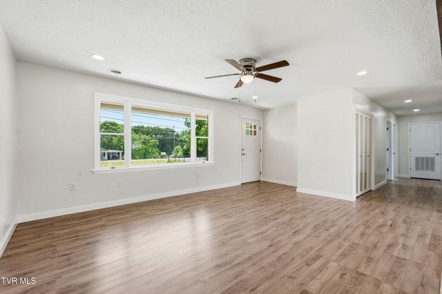 2911 Dungannon Road, Coeburn, VA 24230