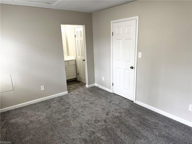 628 Hollomon DR, Hampton, VA 23666