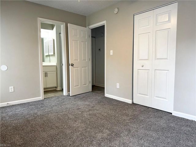 628 Hollomon DR, Hampton, VA 23666