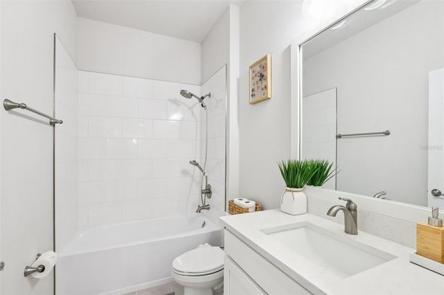 5920 HIDDEN BRANCH DRIVE, Apollo Beach, FL 33572