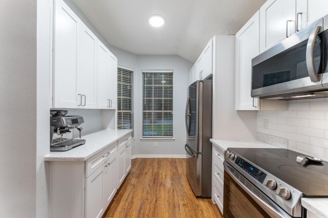 7764 Park Falls Drive, Houston, TX 77095