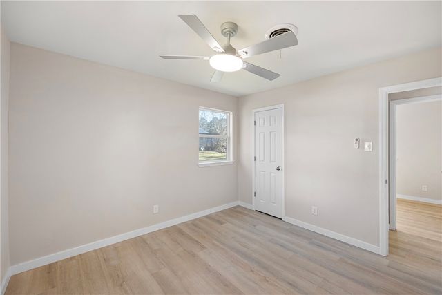 909 W 3rd Place, Russellville, AR 72801