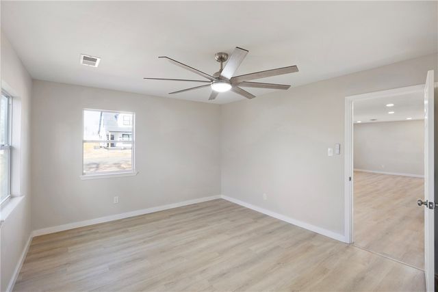 909 W 3rd Place, Russellville, AR 72801