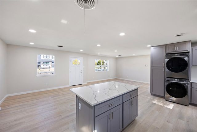 909 W 3rd Place, Russellville, AR 72801