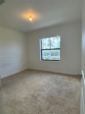 105 NE 3rd Ct, Florida City, FL 33034