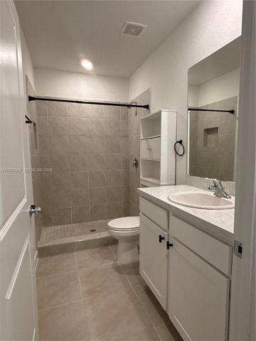 105 NE 3rd Ct, Florida City, FL 33034