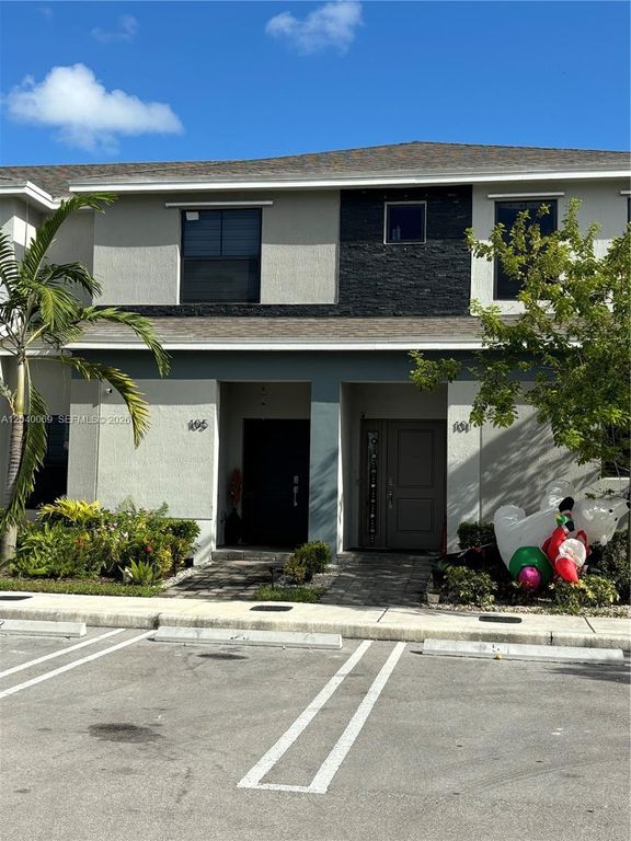 105 NE 3rd Ct, Florida City, FL 33034