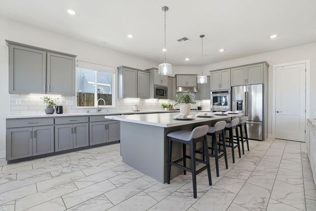 2121 Arbor Ridge Dr, Roseville, CA 95747