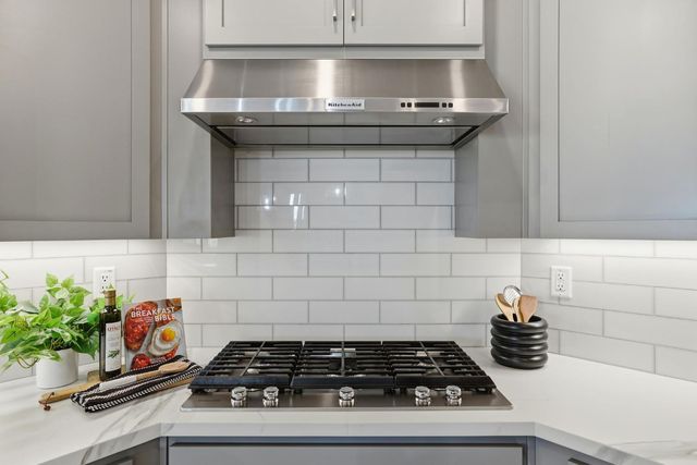 2121 Arbor Ridge Dr, Roseville, CA 95747