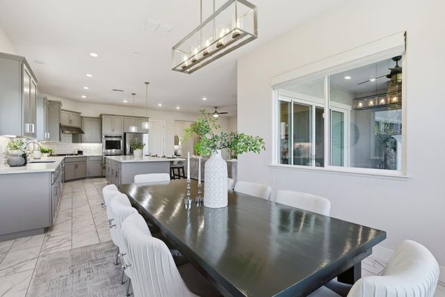 2121 Arbor Ridge Dr, Roseville, CA 95747