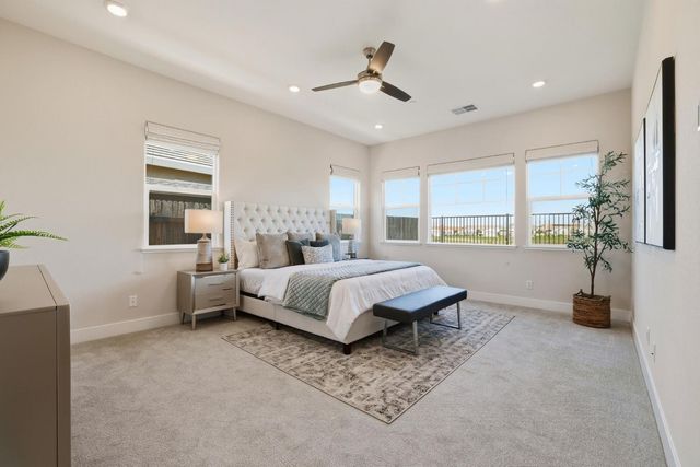 2121 Arbor Ridge Dr, Roseville, CA 95747