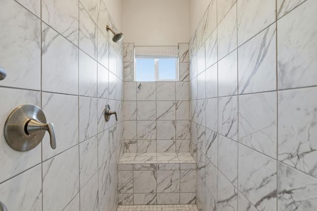 2121 Arbor Ridge Dr, Roseville, CA 95747