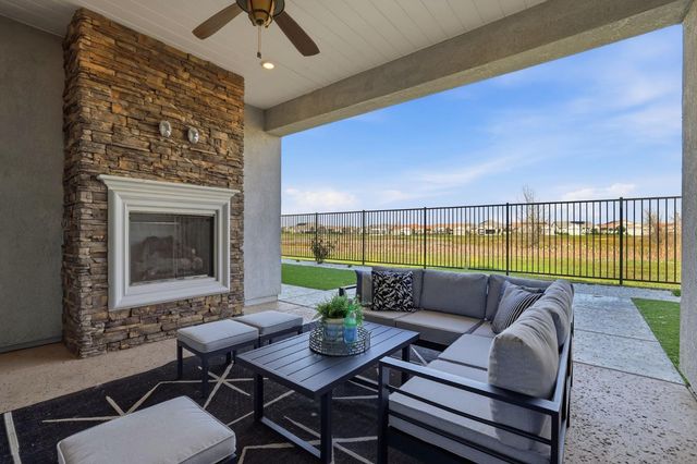 2121 Arbor Ridge Dr, Roseville, CA 95747