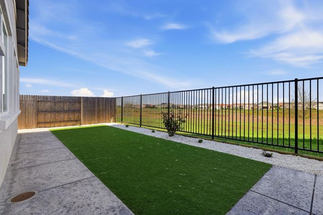 2121 Arbor Ridge Dr, Roseville, CA 95747