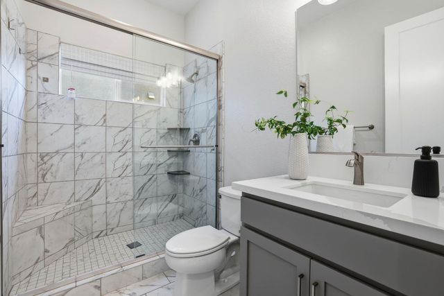 2121 Arbor Ridge Dr, Roseville, CA 95747