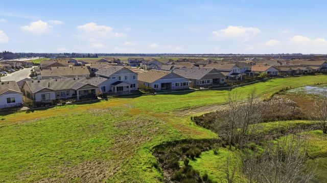 2121 Arbor Ridge Dr, Roseville, CA 95747